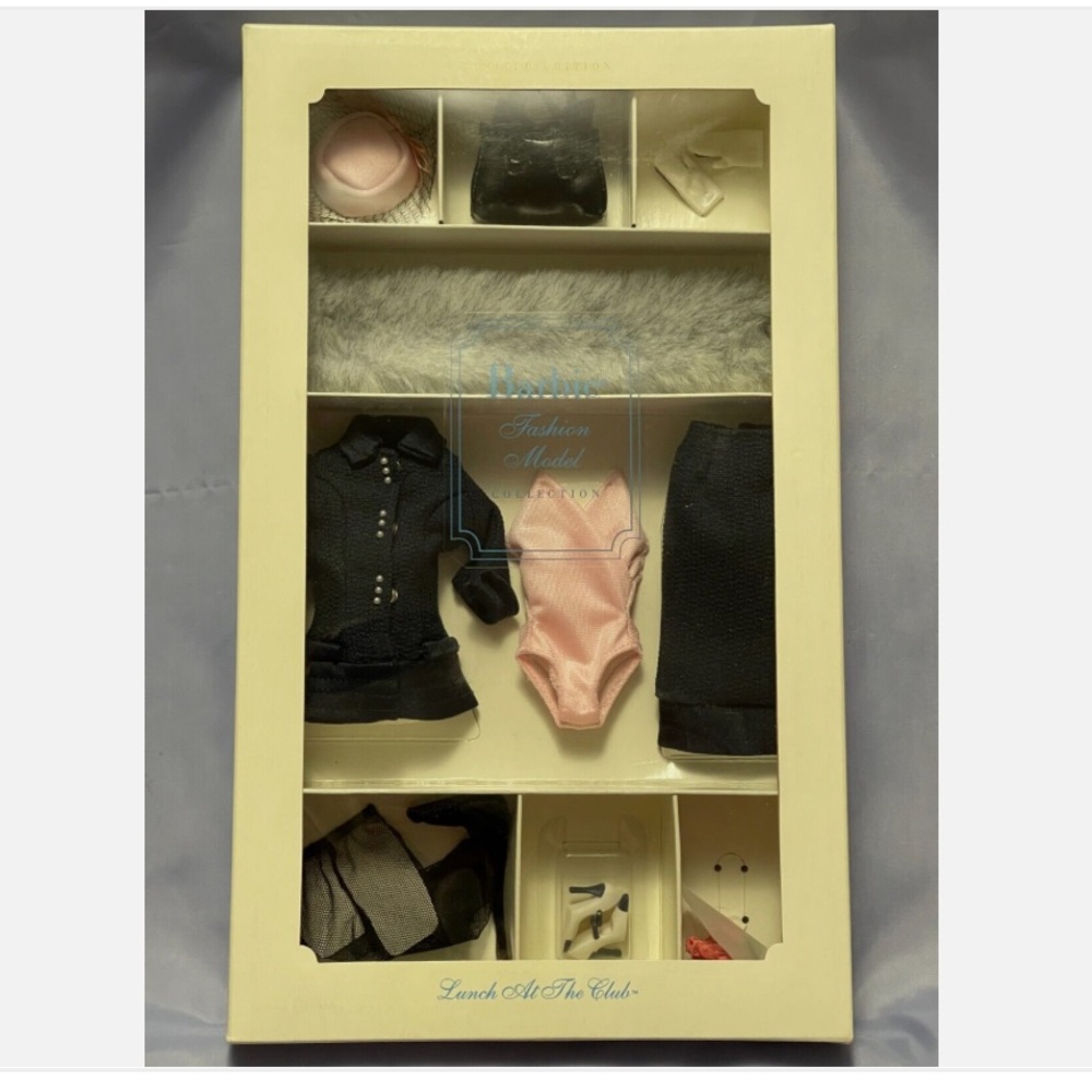 Barbie Fashion Model Collection Limited Edition Lunch at the Club Fashion Pack